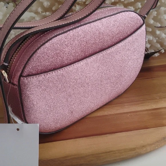 Kate Spade 💥NWT💥 Glimmer Oval Camera Bag Pink Mitten Crossbody Bag. NEW! - Picture 6 of 17